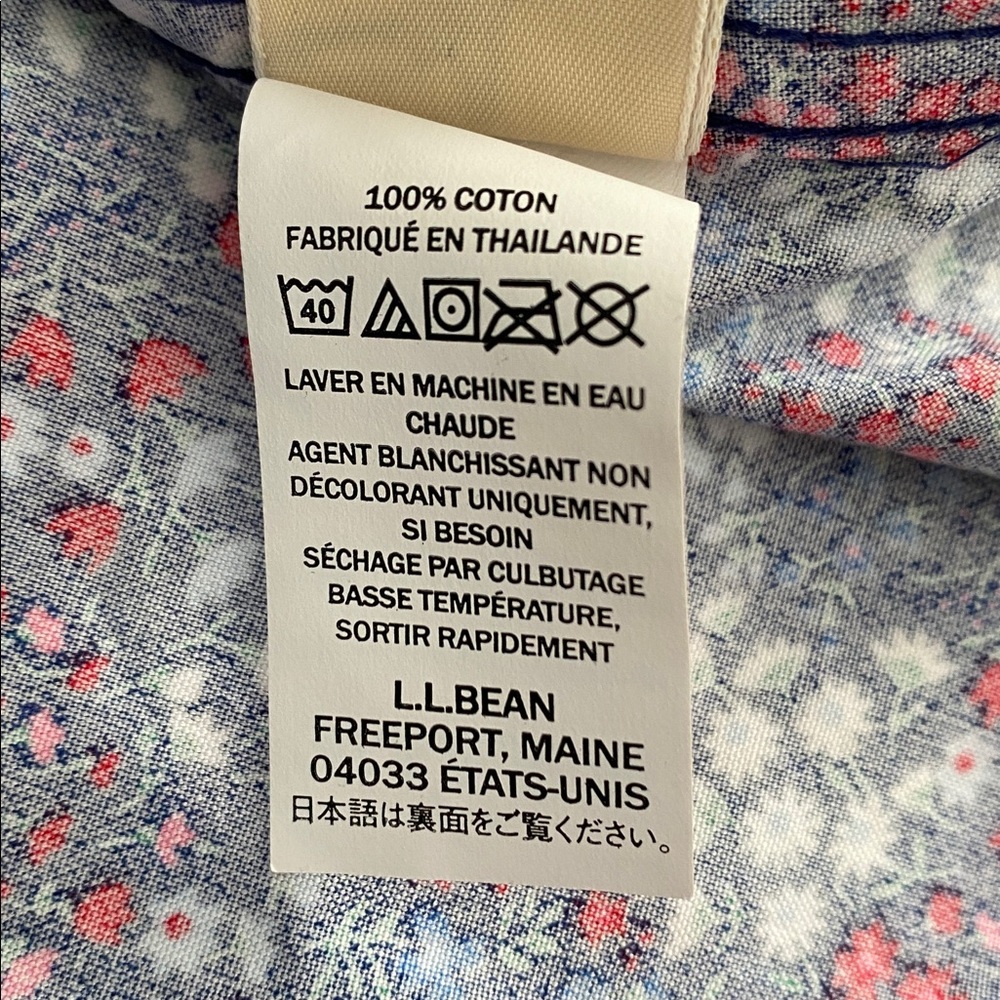 L.L. Bean Wrinkle Free Button Up Shirt - Size Small Petite - EUC - Picture 8 of 11